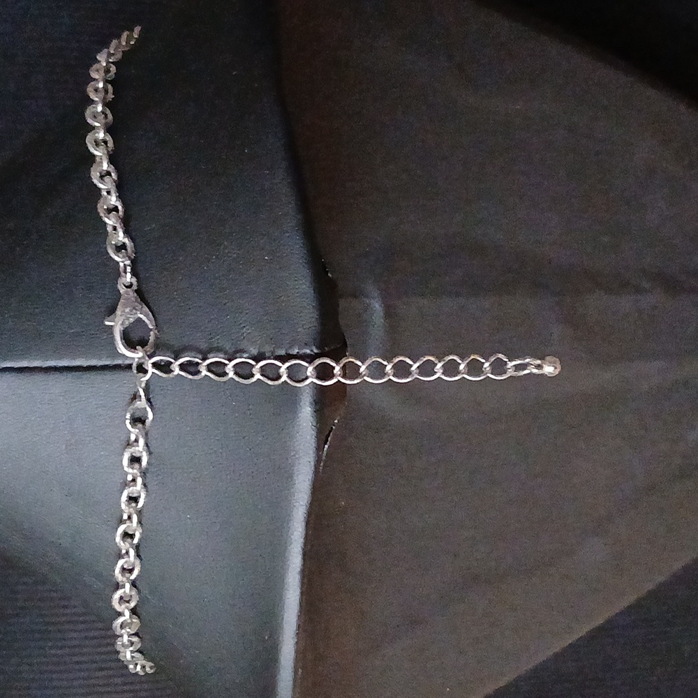 Vintage Fashion Elegant Silver and Turquoise Necklace - Picture 2 of 3